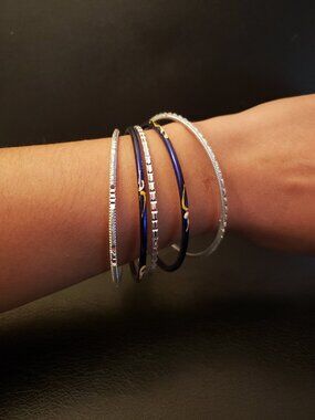 Blue & Silver Flor Etched Bangles
